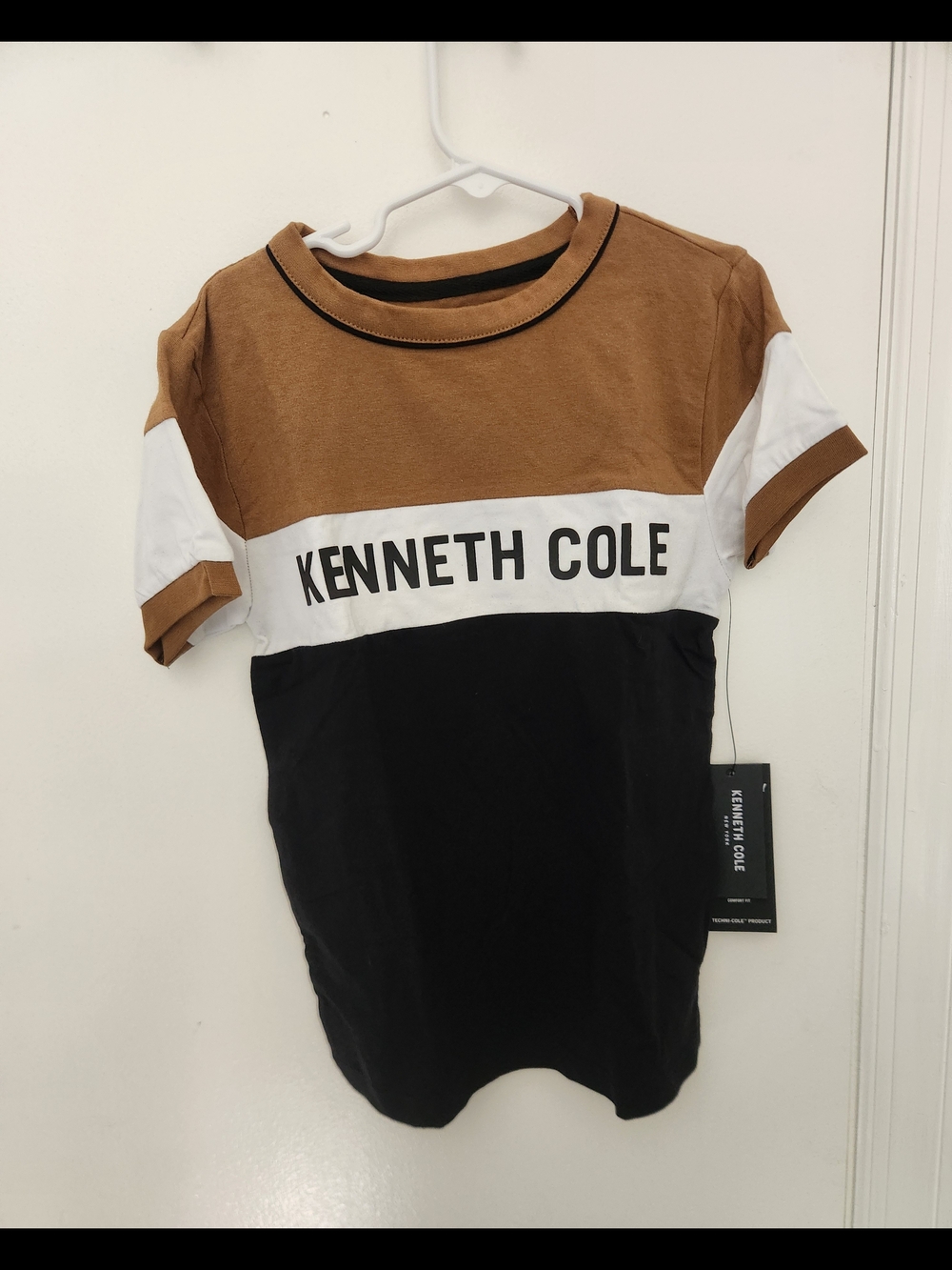 NWT Kenneth Cole Brown, White & Black Colorblock Kids Tee